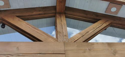 Waterloo Porch & PoolHouse
